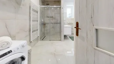 Na predaj 5-izbový dom, 158 m², Ivanka pri Dunaji, Sadová