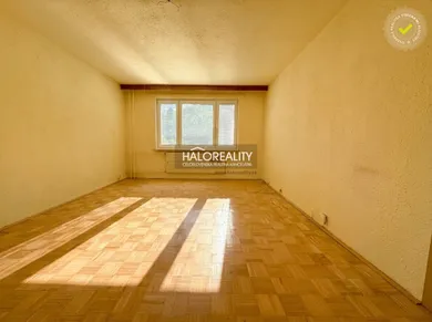 Na predaj 4-izbový byt, 92 m², Partizánske, Horská