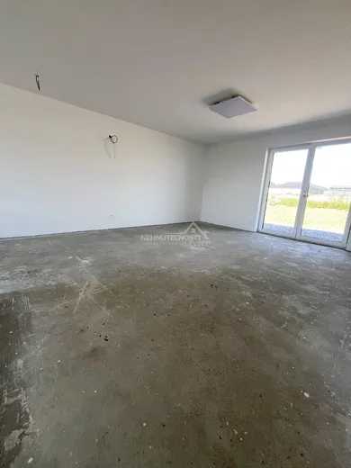 Na predaj 4-izbový dom, 98 m², Levice, Družstevnícka ul.