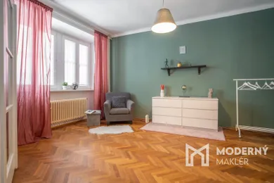 Na prenájom 3-izbový byt, 107 m², Bratislava-Staré Mesto, Mariánska