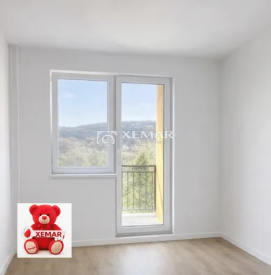 Na predaj 3-izbový byt, Nová Baňa, Pod Sekvojou