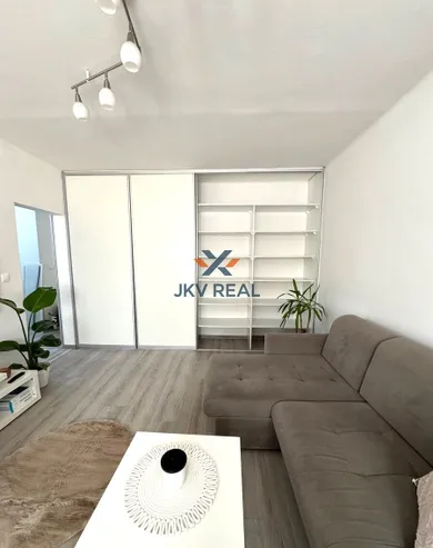 Na prenájom 2-izbový byt, 41 m², Nitra, Schurmannova