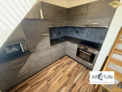 Mieszkania na wynajem, 2-pokojowe, Piešťany · €540