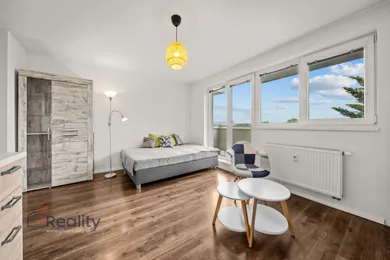 Na prenájom 1-izbový byt, 26 m², Bratislava-Rača
