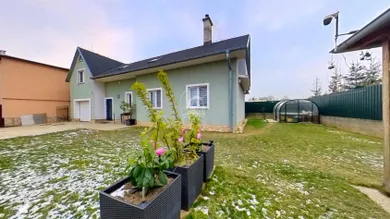 Domy na sprzedaż, 7-pokojowe, Bratislava-Nové Mesto · €595 000