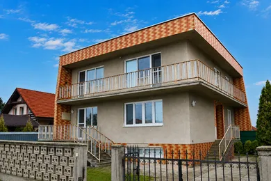 Na predaj 6-izbový dom, 262 m², Šaľa, Dlhoveská