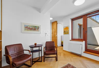 Na prenájom 1-izbový byt, 25 m², Bratislava-Staré Mesto, Dunajská