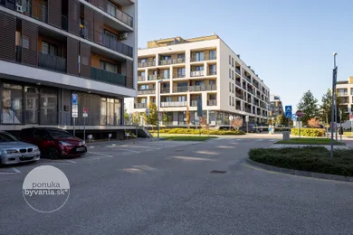 Byty na predaj 2-izbový, Bratislava-Petržalka · €199 990
