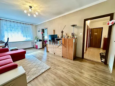 Na predaj 3-izbový byt, 75 m², Nové Zámky, G. Bethlena