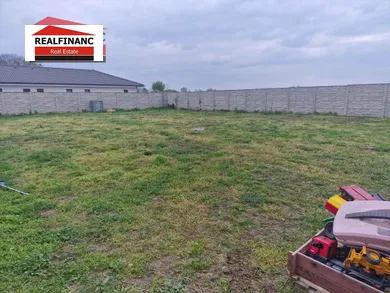 Na predaj pozemok, 735 m², Voderady, Pánske pozemky