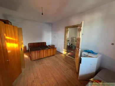 Na predaj dom, Šumiac