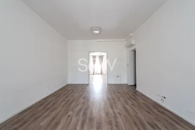 Na prenájom 4-izbový byt, 129 m², Bratislava-Staré Mesto