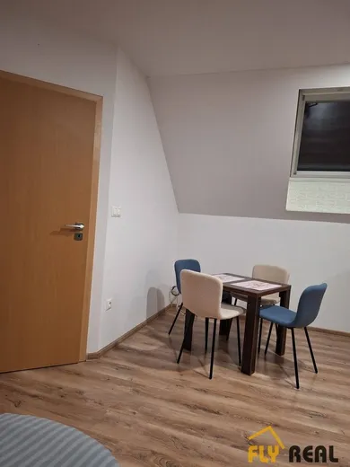 Na prenájom 2-izbový byt, 60 m², Sereď, SNP