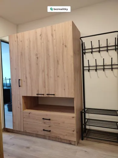 Na prenájom 1-izbový byt, 27 m², Trenčín