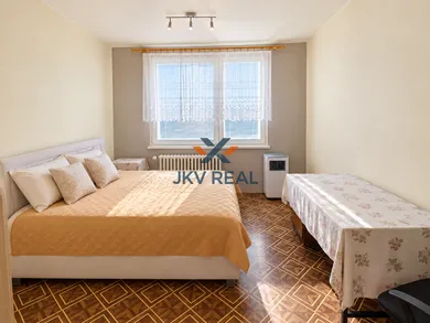 Na predaj 3-izbový byt, 75 m², Galanta, Clementisove sady