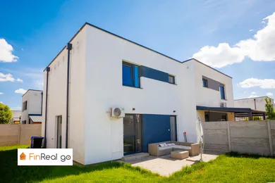 Domy na predaj 5-izbový, Rovinka · €369 900