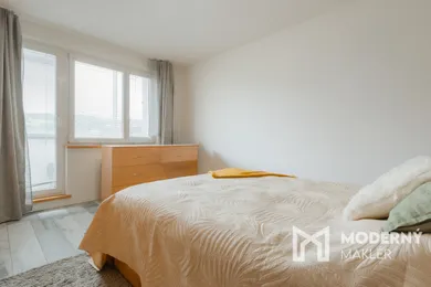 Na predaj 3-izbový byt, 73 m², Kysucké Nové Mesto