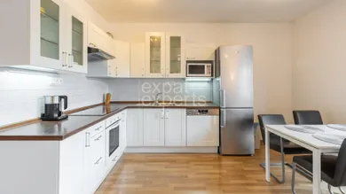 Na prenájom 3-izbový byt, 78 m², Bratislava-Ružinov
