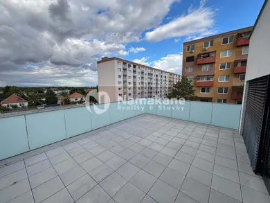 Na prenájom 3-izbový byt, 105 m², Šurany, MDŽ