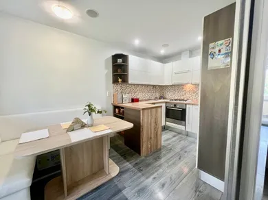 Na predaj 3-izbový byt, 64 m², Piešťany