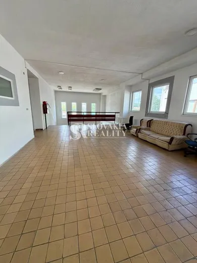 Na prenájom objekt, 225 m², Nitra