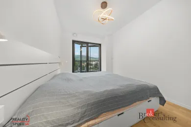 Na prenájom 2-izbový byt, 48 m², Bratislava-Nové Mesto