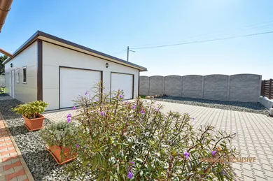 Na predaj 3-izbový dom, 95 m², Mosonszolnok