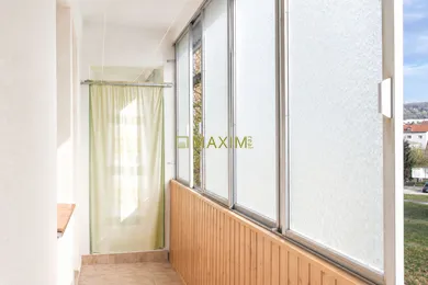 Na predaj 3-izbový byt, 77 m², Bratislava-Dúbravka, Valachova