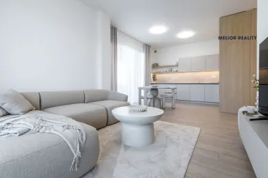 Na prenájom 3-izbový byt, 80 m², Košice-Staré Mesto, Žriedlová