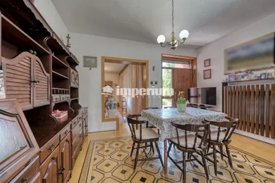 Na predaj 4-izbový dom, 102 m², Báč