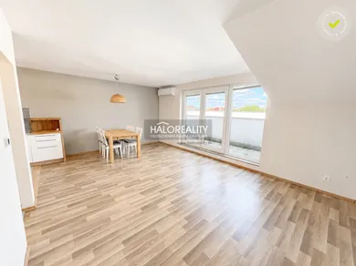 Na predaj 2-izbový byt, 57 m², Bratislava-Vajnory