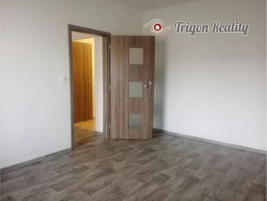 Na prenájom 1-izbový byt, 37 m², Komárno