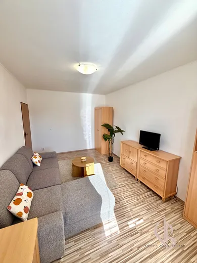 Na prenájom 2-izbový byt, 50 m², Banská Bystrica, Cesta k nemocnici