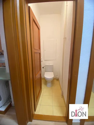 Na predaj 2-izbový byt, 71 m², Zvolen, Námestie Slobody