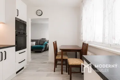 Na predaj 3-izbový byt, 73 m², Kysucké Nové Mesto