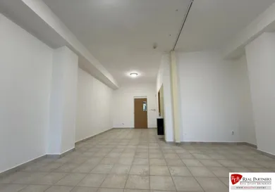 Na predaj komerčné v Bratislava-Karlova Ves · €124 900 · Čiastočná rekonštrukcia