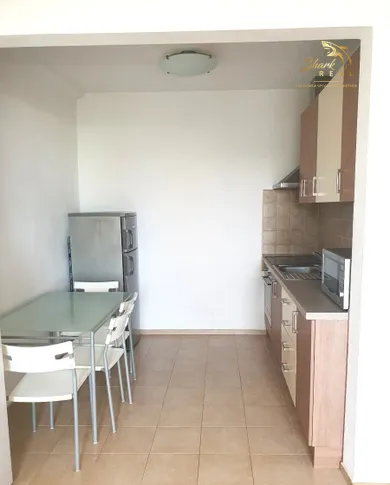 Na prenájom 1-izbový byt, 36 m², Bratislava-Nové Mesto, Račianska