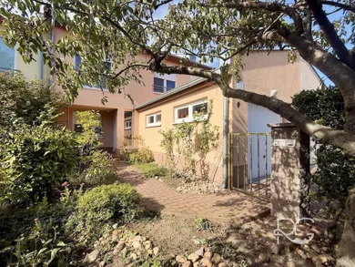 Na predaj 5-izbový dom, 67 m², Bratislava-Devínska Nová Ves, Jasencova