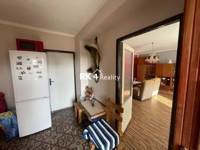 Na predaj 4-izbový dom, 170 m², Veľké Kostoľany