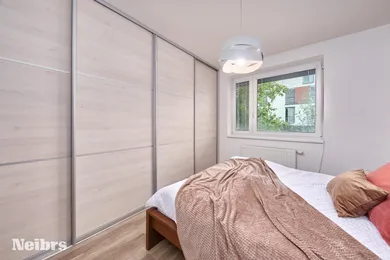 Na predaj 2-izbový byt, 53 m², Bratislava-Dúbravka, Martina Granca