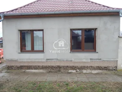 Domy na sprzedaż, 4-pokojowe, Kolárovo · €99 000