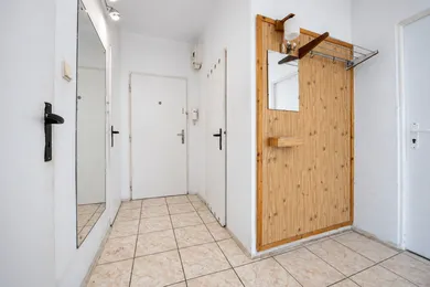 Na predaj 3-izbový byt, 63 m², Bratislava-Karlova Ves, Karloveská