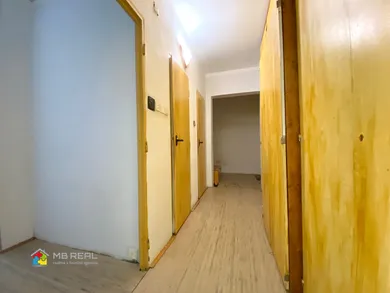 Na prenájom 1-izbový byt, 48 m², Žiar nad Hronom