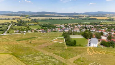 Na predaj pozemok, Lemešany