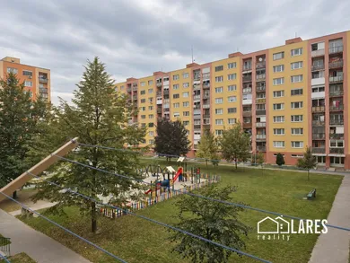 Na predaj 3-izbový byt, 71 m², Prievidza, A. Žarnova