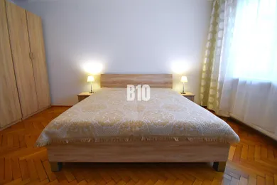 Mieszkania na wynajem, 3-pokojowe, Žilina · €850