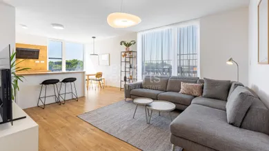 Mieszkania na wynajem, 4-pokojowe, Bratislava-Petržalka · €1450