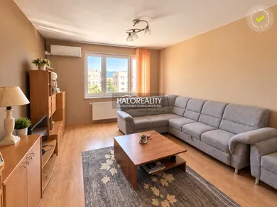 Na predaj 3-izbový byt, 71 m², Prievidza