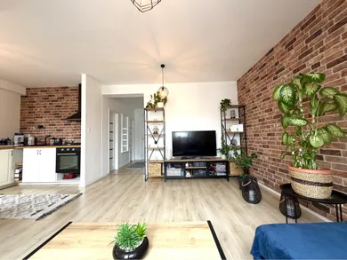 Na predaj 2-izbový byt, 54 m², Zavar