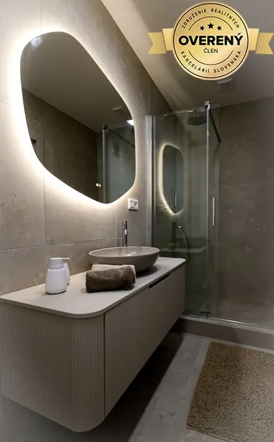 Na predaj 3-izbový byt, 71 m², Bratislava-Ružinov, Kašmírska